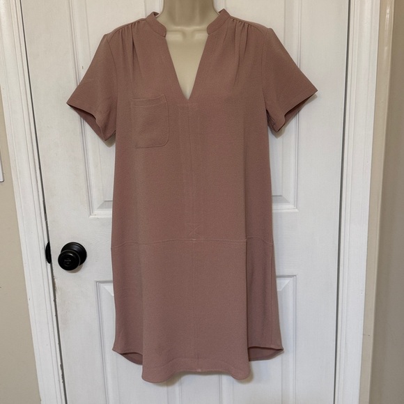 NWT Lush Pink Dusk Tunic Dress Short Sleeve V-Neck Casual Office Women’s S - Picture 3 of 4